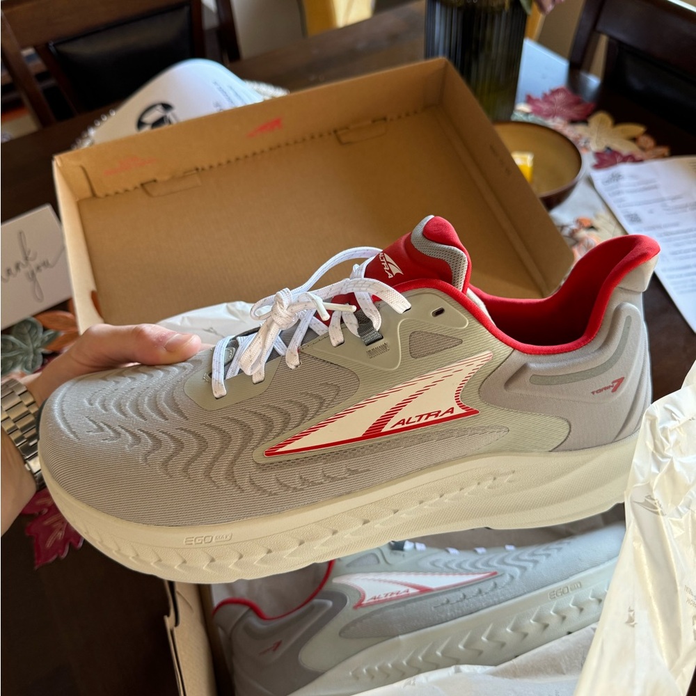 Men’s Altra Torin 7 Grey/Red 13 Wide